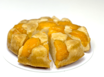 marija-manaxova-pirog-abrikos-v-medu-2023.png